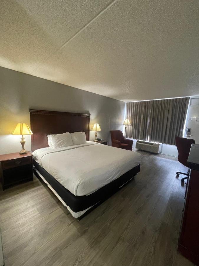 Willow Tree Inn Бренсон Екстер'єр фото