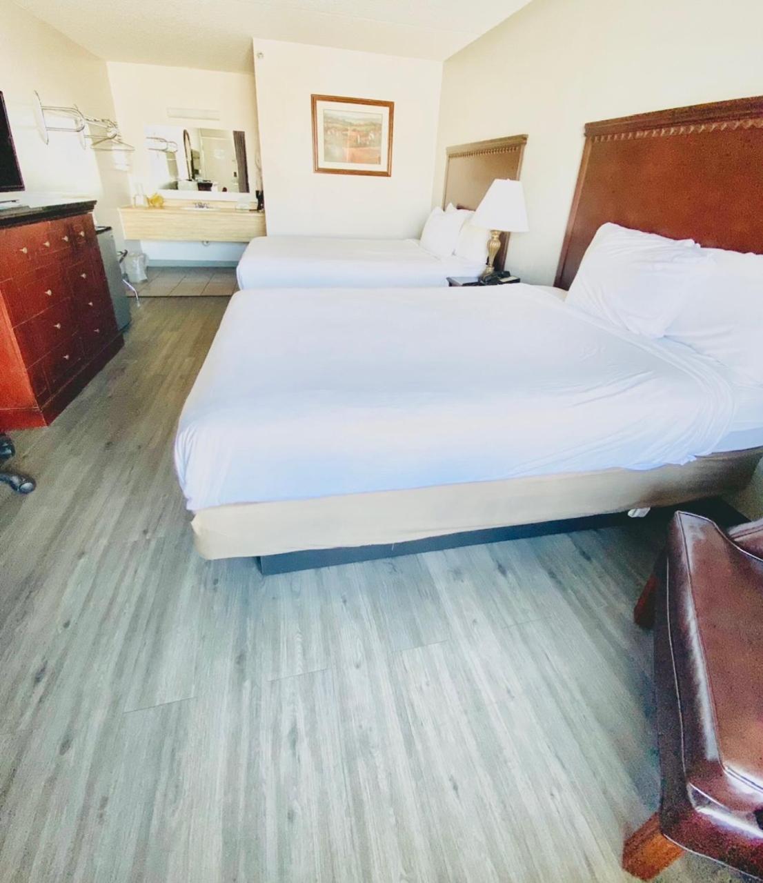 Willow Tree Inn Бренсон Екстер'єр фото