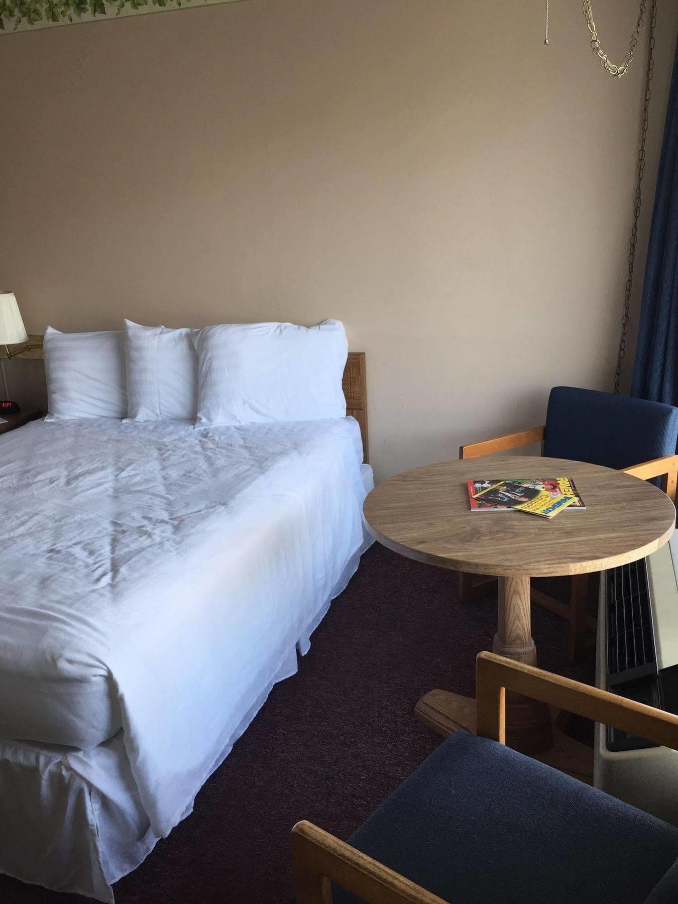 Willow Tree Inn Бренсон Екстер'єр фото